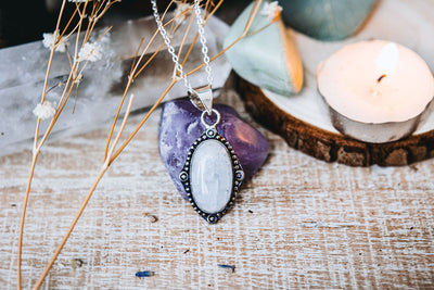 Amulet Necklace-Moonstone