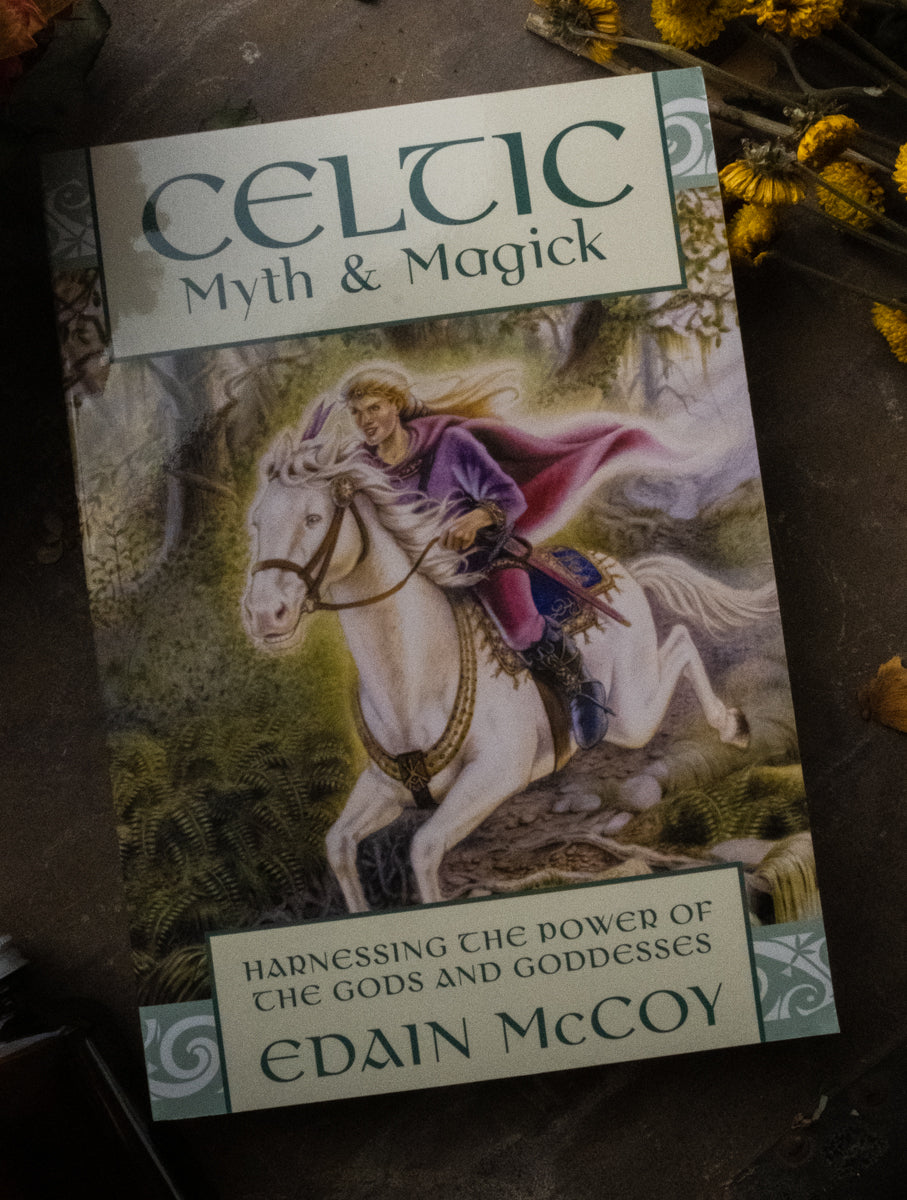 Celtic Myth & Magick // Edain McCoy